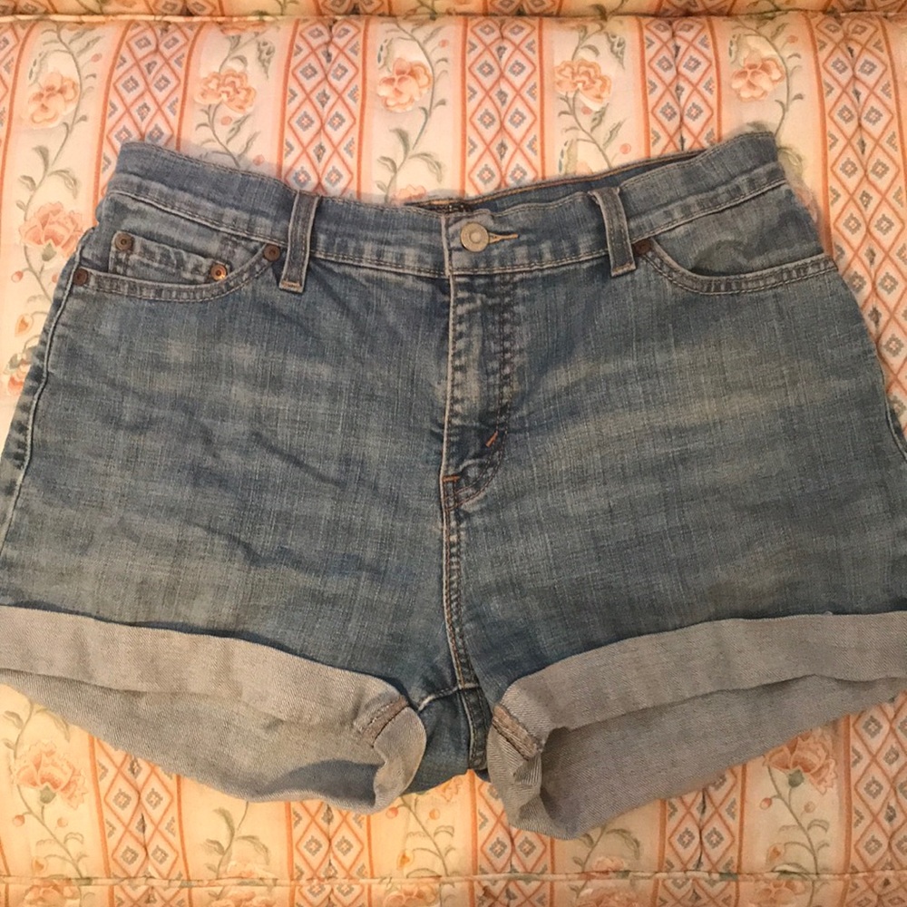 Levi’s shorts